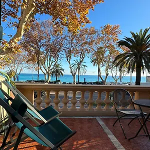 https://hotel-pavillon-imperial.fr-provencehotel.com